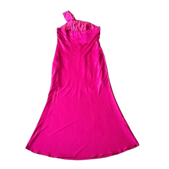 NWT Showpo. hot pink magenta fuchsia Carmella midi dress one-shoulder twist 10 - Picture 8 of 16